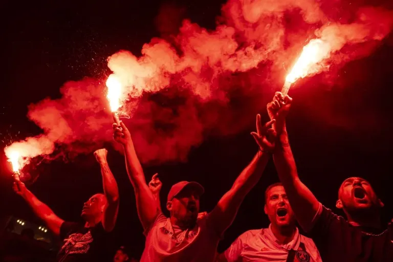 Francia: reportan unos 800 detenidos durante disturbios tras victoria del PSG en Champions