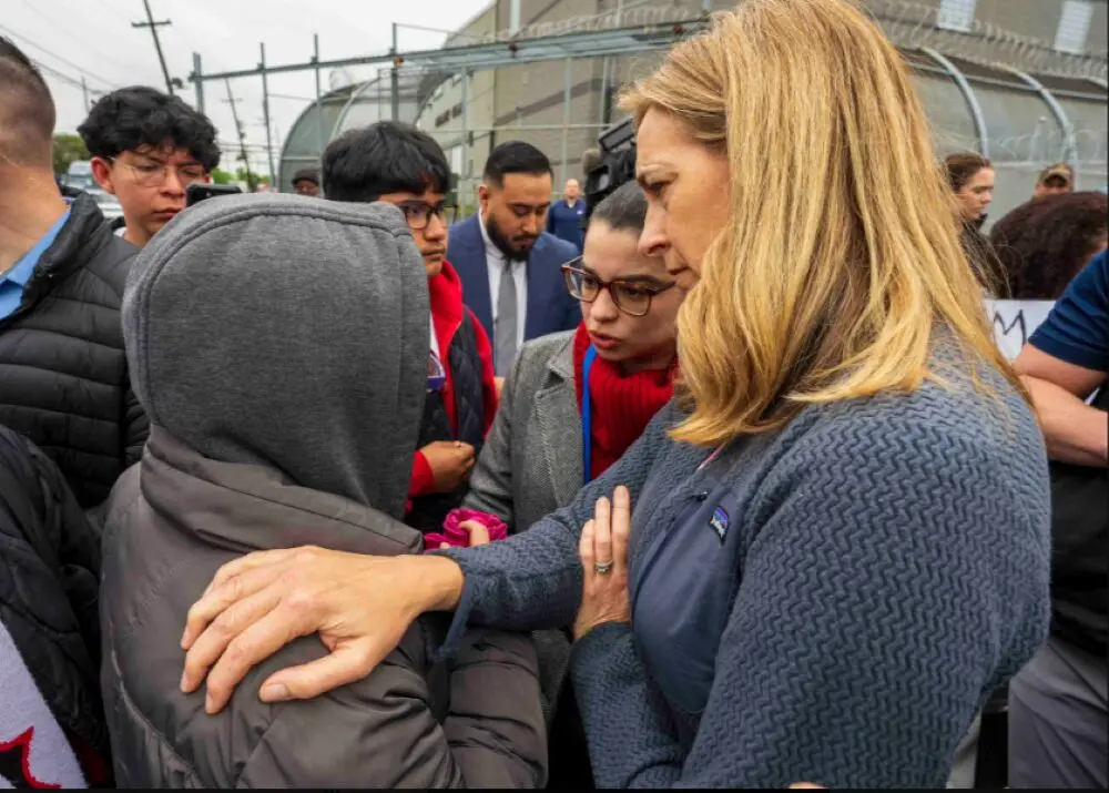 ICE impide a gobernadora de Nueva Jersey acceso a cárcel de migrantes