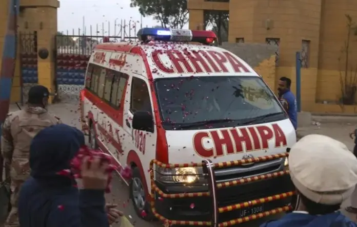 Tragedia en Pakistán: ataque terrorista contra un tren deja al menos 29 muertos