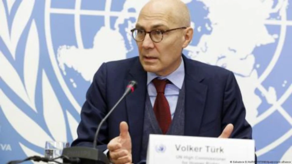Türk: La muerte de niños en Cuba por sanciones estadounidenses es inaceptable